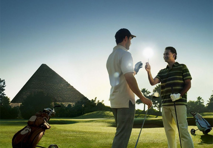 Golf by the Pyramids